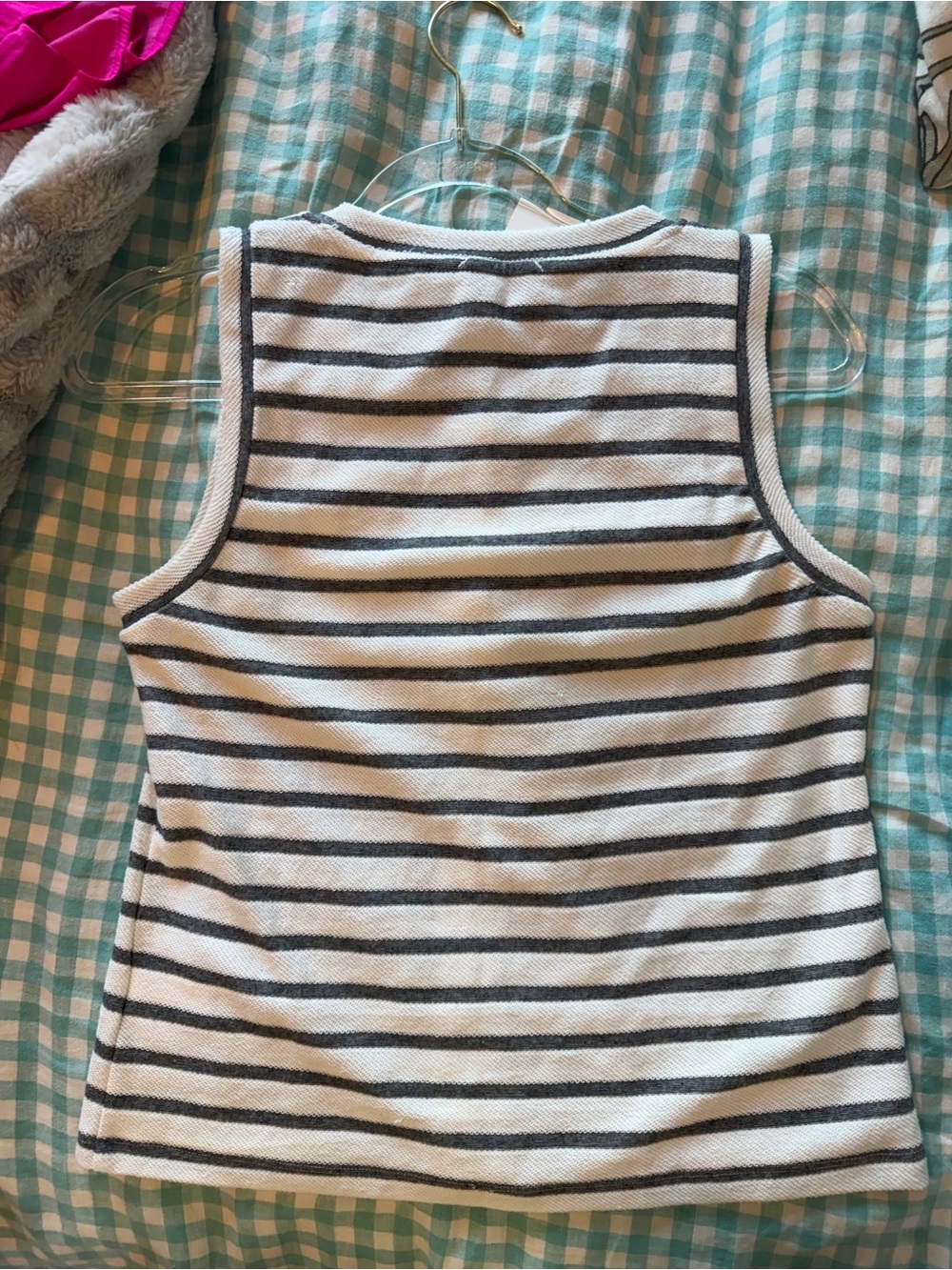 Evereve Cream & Black Striped Sleeveless Button-Front Top - Picture 4 of 4